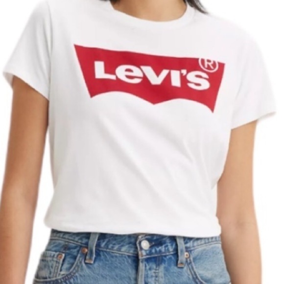 Levi's Tops - Levi’s Tee Shirt Size S